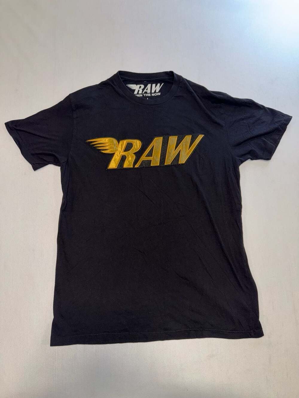 Rawyalty RAW Gold Chenille Patch Black Graphic T-Shirt Size L